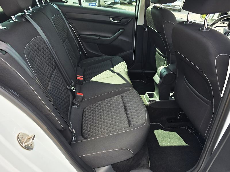 Škoda Fabia 1.2 TSI EDITION MAX VÝBAVA 1Ma - fotka 18 z 26