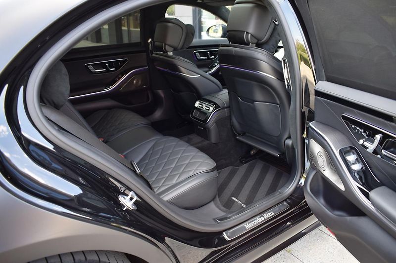 Mercedes-Benz Třídy S (2023) S400d AMG L 4M/360/Masáže/HUD/ - fotka 33 z 56