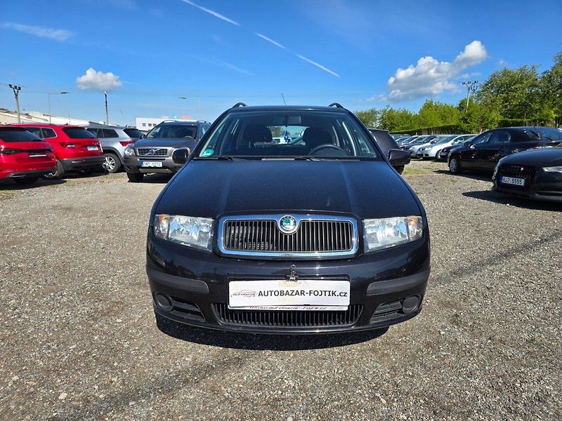 Škoda Fabia (2007) 1.4 MPi 59 KW Ambiente - fotka 2 z 23