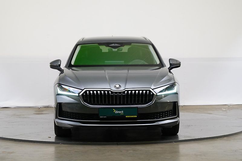 Škoda Superb - fotka 4 z 28