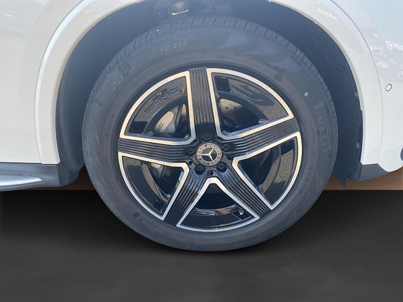Mercedes-Benz GLC 220d 4M AMG PANORAMA - fotka 20 z 25