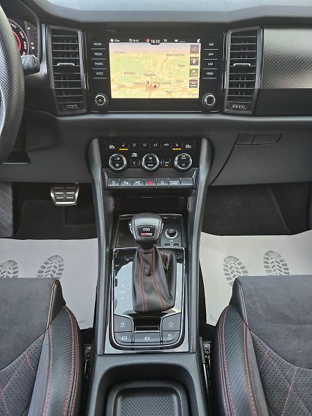 Škoda Kodiaq RS 2.0 Bi-TDi 176Kw 4x4 DSG - fotka 12 z 34