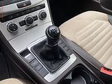 Volkswagen Passat (2014) 2.0 TDi, Highline, bixen, - náhled 16