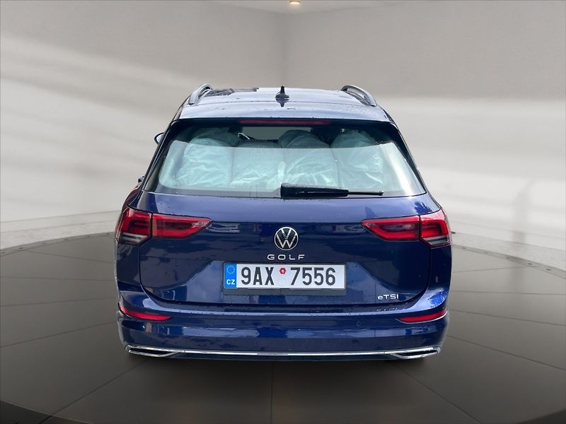 Volkswagen Golf 1,5 TSI 110 Style AT - fotka 5 z 11