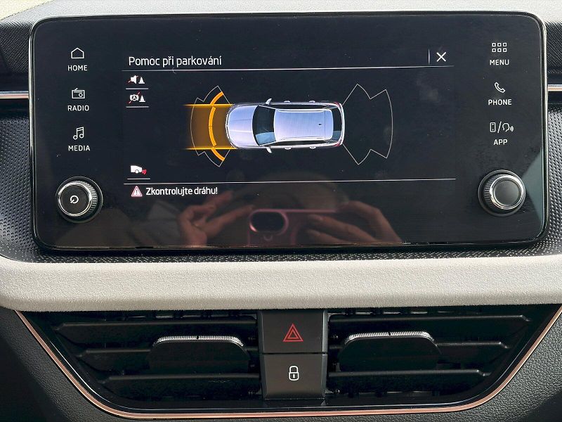 Škoda Kamiq (2025) 1.0 TSI / 85kW / TOP SELECTION - fotka 32 z 35