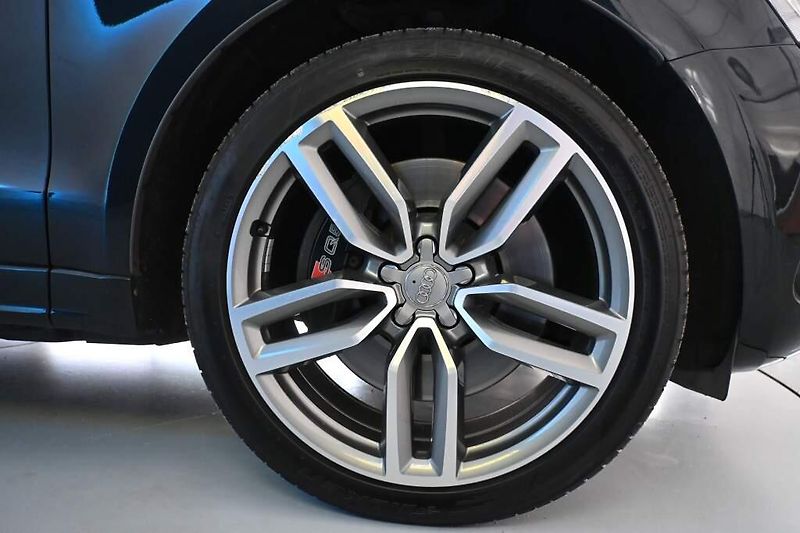 Audi SQ5 (2014) 3.0 230 KW QUATTRO Bi-Xenon Ka - fotka 40 z 44