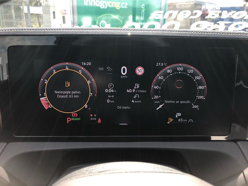 Volkswagen Tiguan R-Line People 1,5 eTSI 110kW m - fotka 18 z 30