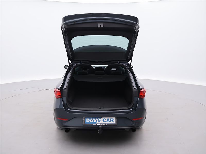 Cupra Leon 2.0 TSI 180kW ST DSG LED ACC - fotka 9 z 25