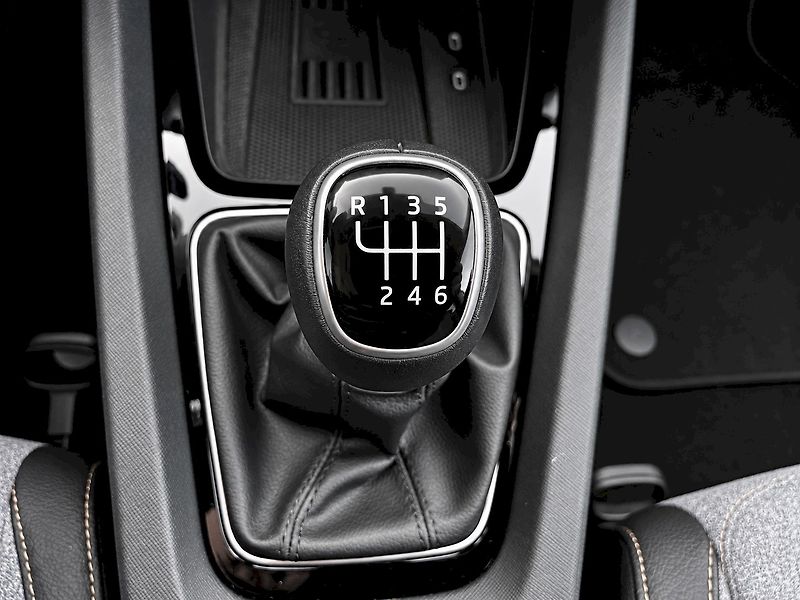 Škoda Octavia (2025) OCT.COMBI TOP SELECTION 1,5 TS - fotka 25 z 46