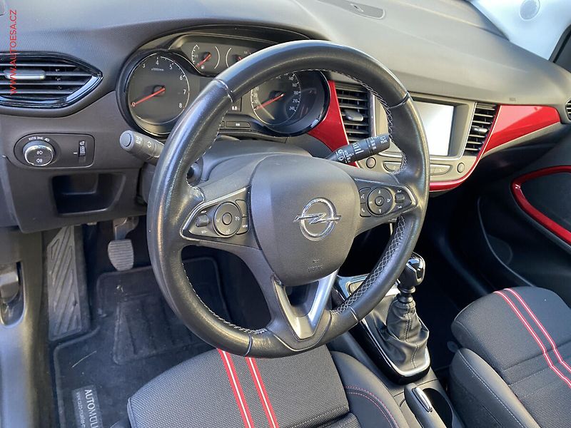 Opel Crossland (2021) 1.2 T, GS Line, LED, kamera - fotka 13 z 19