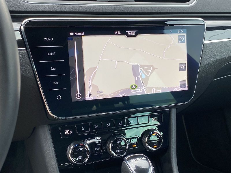 Škoda Superb (2023) Combi 2.0 TDI DSG L&K - fotka 17 z 35