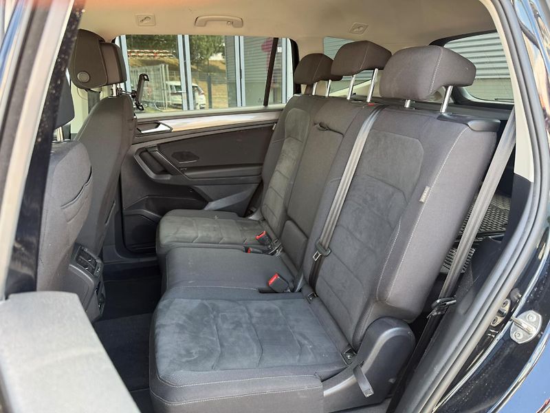 Volkswagen Tiguan 2.0 TDI 147kw DSG 4x4 - fotka 18 z 23