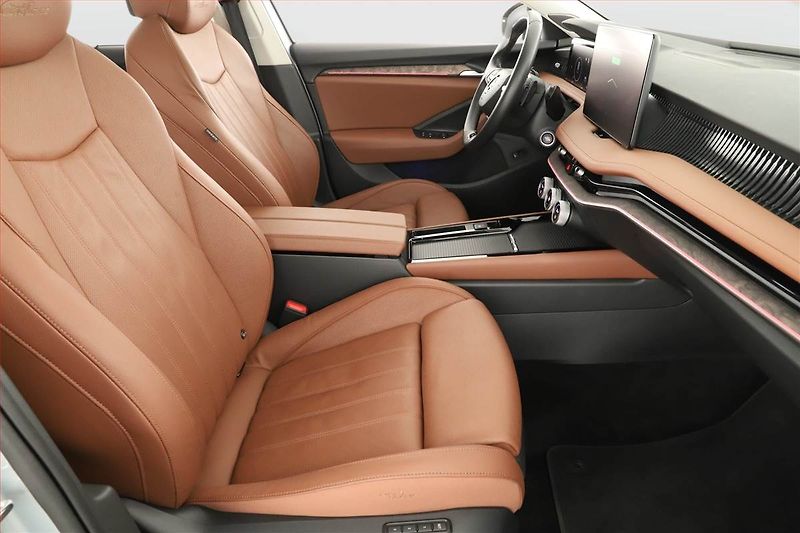 Škoda Superb (2024) 2.0 TDI - fotka 7 z 20