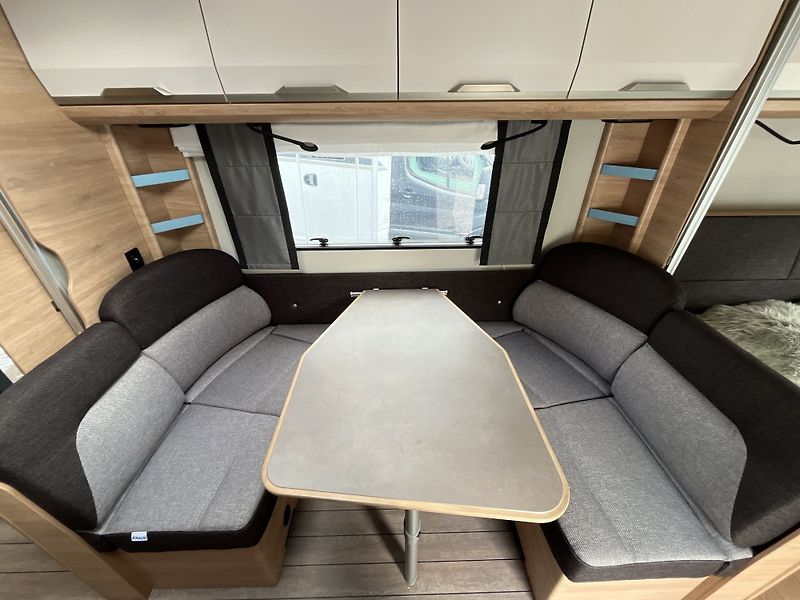Knaus (2027) Südwind 580 QS BLACK SELECTION - fotka 13 z 21
