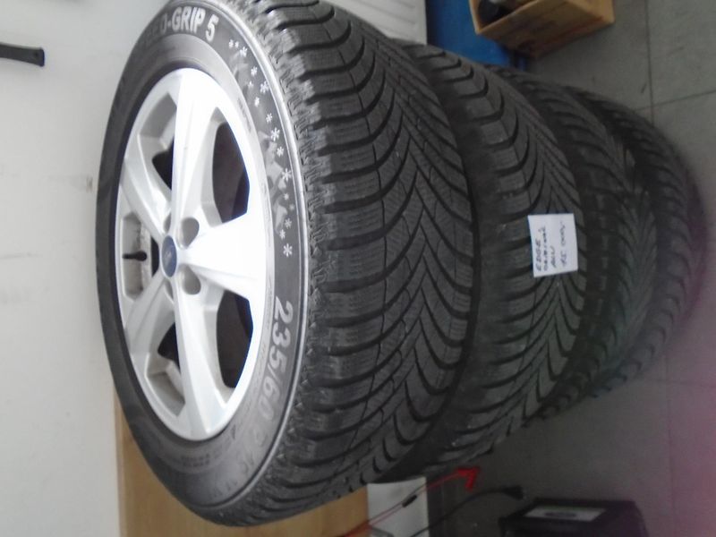 Ford Edge 2,0EcoBlue 175kW 8AT Vignale - fotka 43 z 45