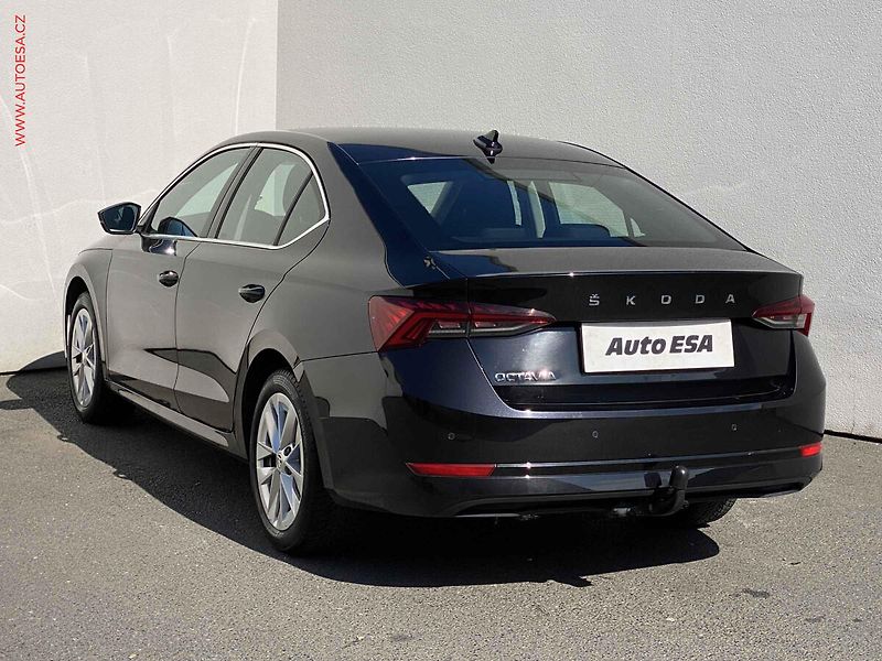 Škoda Octavia (2022) 2.0 TDi, 2.maj,ČR, Style - fotka 6 z 20