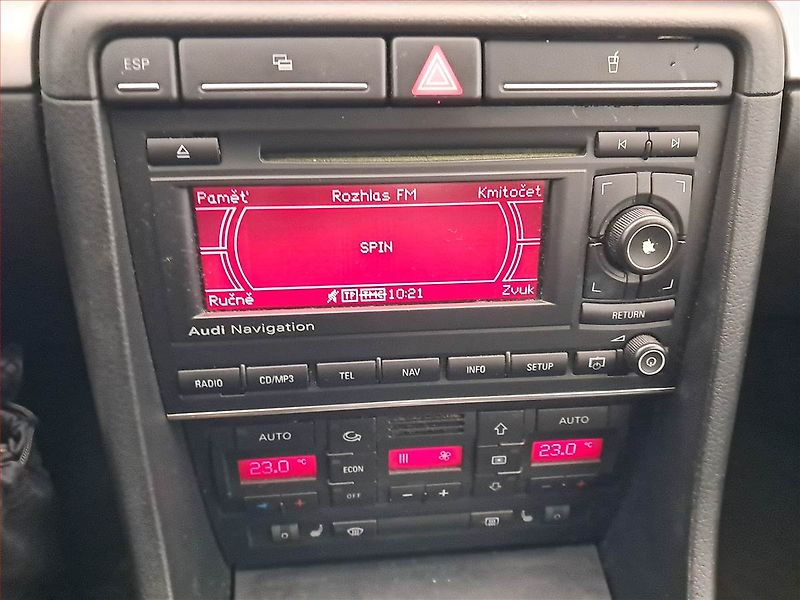 Audi A4 (2006) 2.0 TDI, nová STK, dobrý stav - fotka 12 z 17