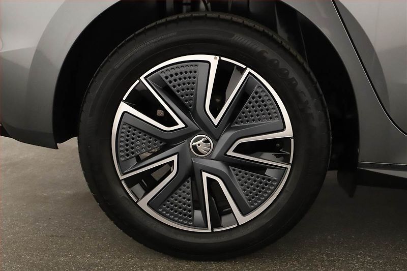 Škoda Fabia (2023) Monte Carlo 1.5 TSI - fotka 14 z 14