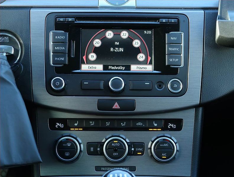 Volkswagen Passat (2013) Comfortline 2.0 TDI, Navi - fotka 12 z 20