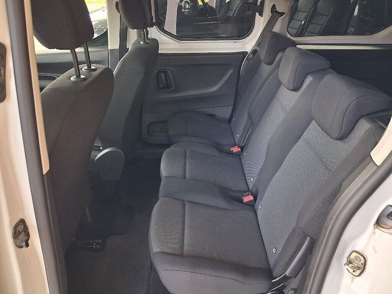 Toyota ProAce City Verso 1.5D 75kW 2023 - fotka 10 z 15