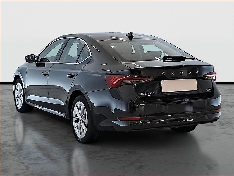 Škoda Octavia (2023) Style 1.5 TSI e-tec - fotka 4 z 18