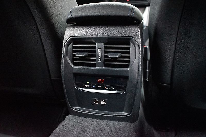 BMW Řada 4 420d xD ///M*ZÁRUKA*N.TOPENÍ* - fotka 14 z 43