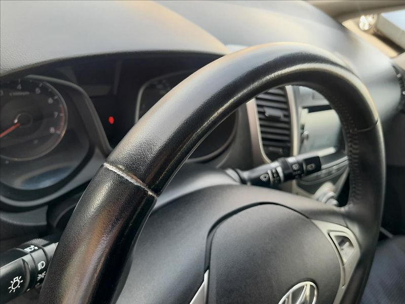 Hyundai ix20 1,6i 91 kW - fotka 40 z 49