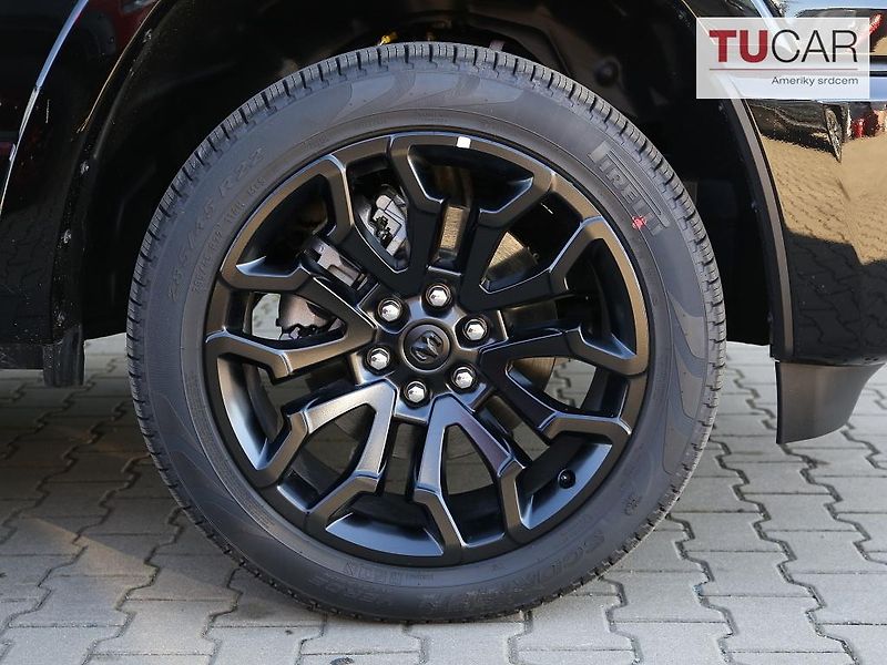 Dodge RAM (2025) 1500 Limited 3.0 I6 550 hP - fotka 9 z 50
