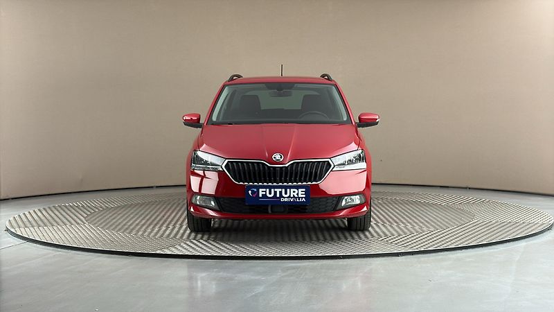 Škoda Fabia 1.0 TSI Ambition Combi - fotka 3 z 23