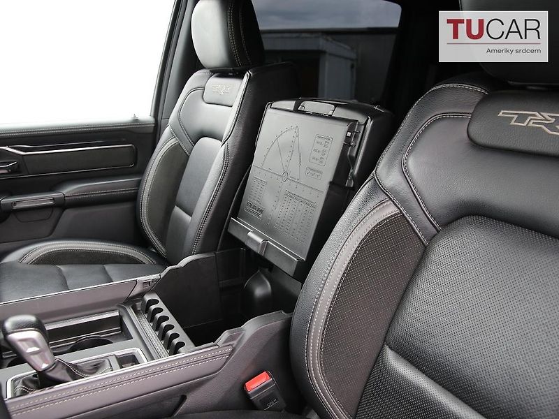 RAM 1500 (2021) TRX 6.2 V8 - fotka 40 z 48