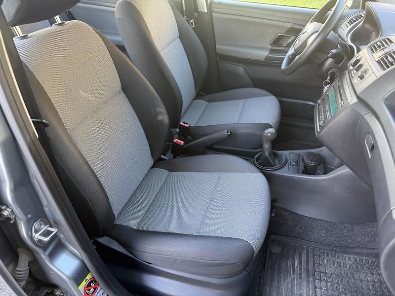 Škoda Fabia 1,2 HTP 51kW Servisní kniha - fotka 13 z 26