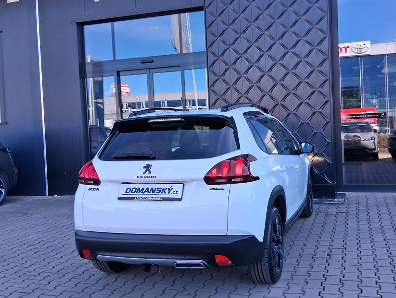 Peugeot 2008 GT LINE 1.2 PureTech 81 kW - fotka 3 z 30