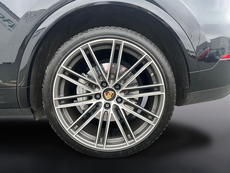 Porsche Cayenne (2021) Turbo - fotka 14 z 29
