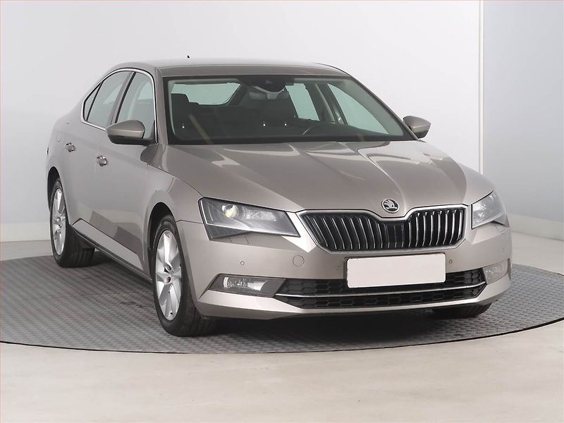 Škoda Superb (2015) 2.0 TDI, Automat, Bi-Xenony - fotografie inzerátu