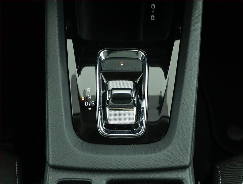 Škoda Octavia (2023) 2.0 TDI, Automat, ČR,1.maj - fotka 13 z 16
