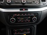Volkswagen Sharan (2011) 2.0 TDI BMT, Automat - náhled 10
