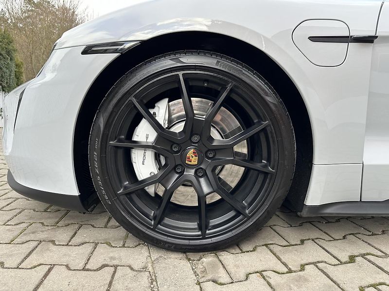 Porsche Taycan GTS-LIFT-SPORT TURISMO-ZÁRUKA - fotka 35 z 35