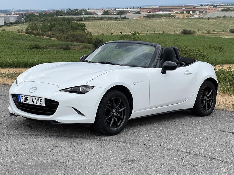 Mazda MX-5 1.5 96 kW Soft top CarPlay - fotka 1 z 28