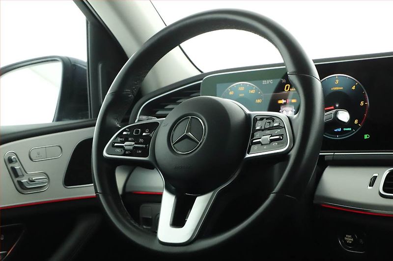Mercedes-Benz GLE (2022) 300 d - fotka 8 z 20
