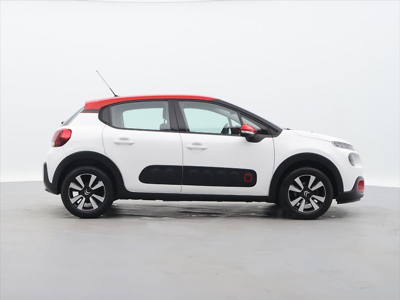 Citroën C3 1.2 PT 82k CZ Feel Aut.Klima - fotka 8 z 26