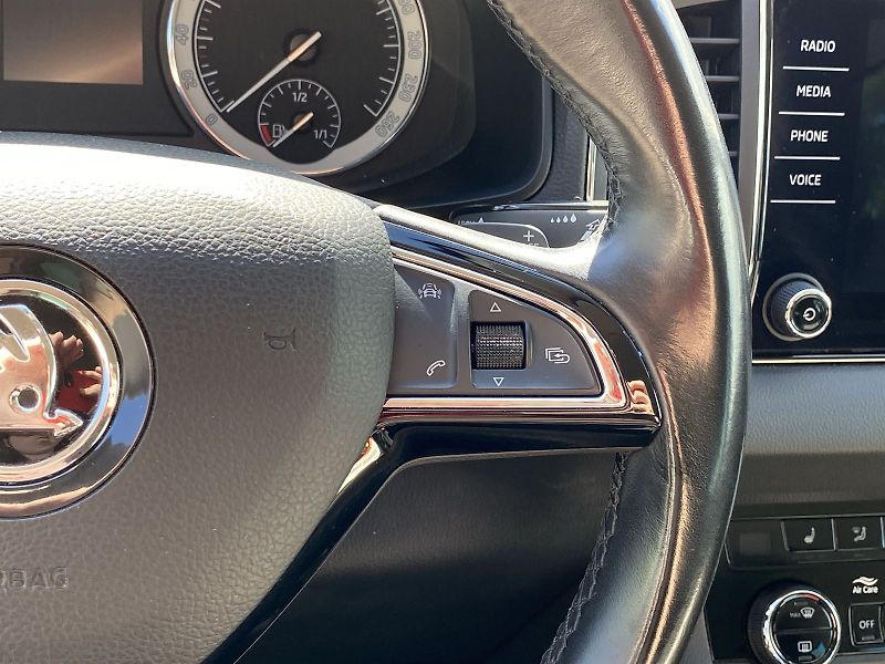 Škoda Karoq (2018) 2.0 TDI 4x4 DSG Style - fotka 19 z 36