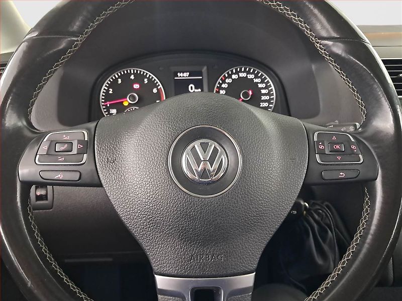 Volkswagen Touran (2012) 1.4 TSI, Tempomat - fotka 17 z 19