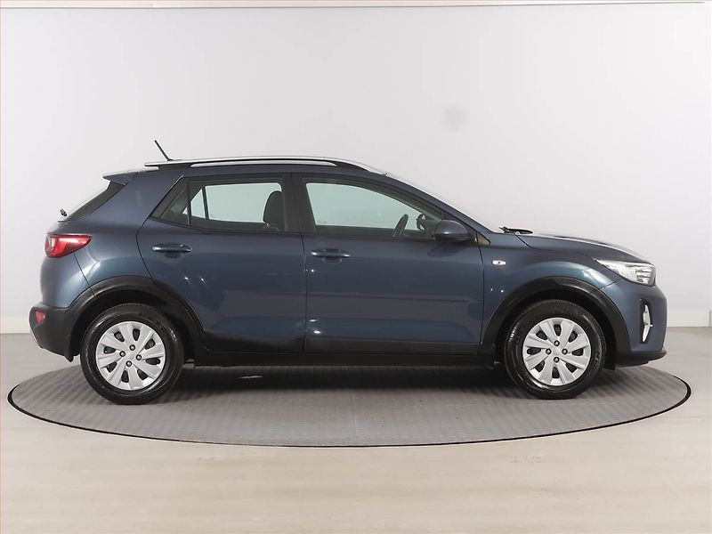 Kia Stonic (2021) 1.2 DPI, Serv.kniha, Tempomat - fotka 6 z 15