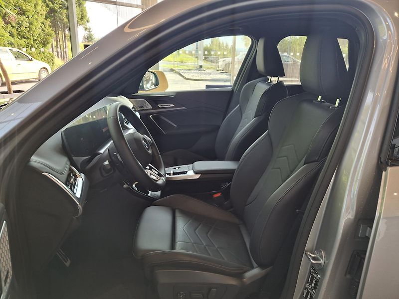 BMW X1 sDrive20i M-sport - fotka 8 z 24