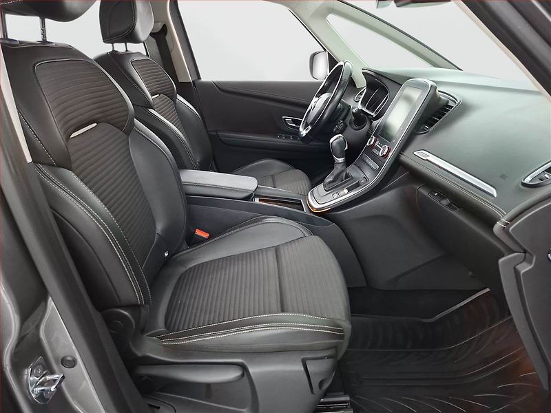 Renault Grand Scénic (2017) 1.5 dCi, Automat, 7 míst, Kůže - fotka 9 z 21
