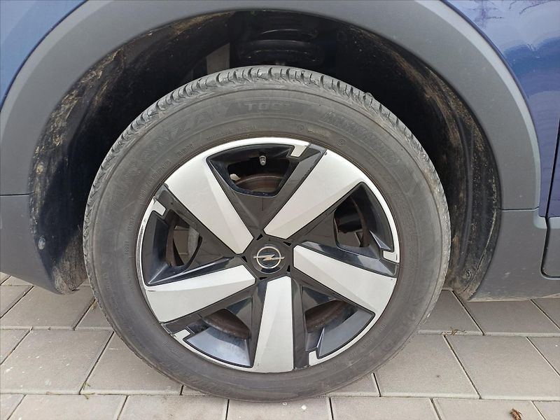 Opel Crossland 1,2   1.2i 61Kw - fotka 26 z 28