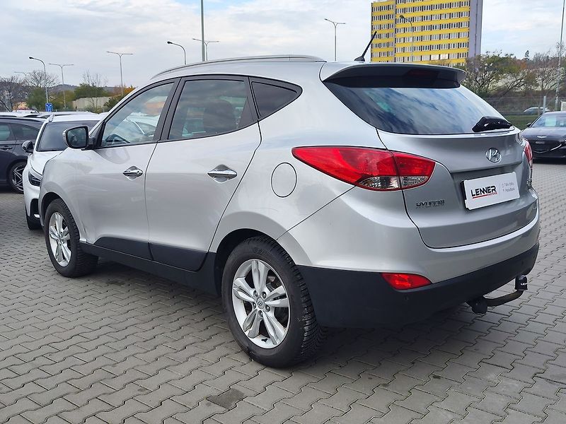 Hyundai ix35 2.0 CRDI/100kW Style - fotka 7 z 33