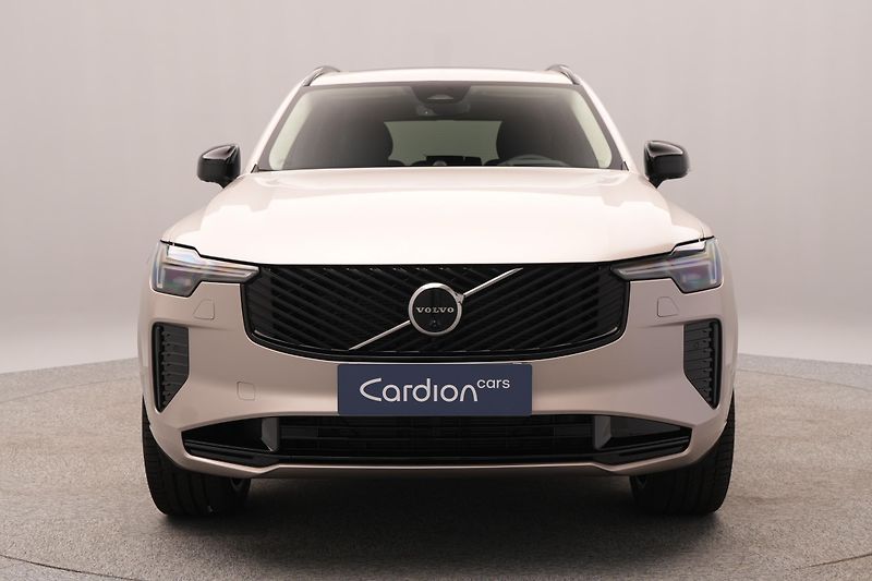 Volvo XC90 (2026) T8 AWD Plug-in DARK ULTRA 7 - fotka 15 z 29