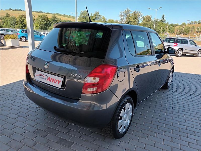 Škoda Fabia 1,4 16V,63KW,KLIMA,PO SERVISU - fotka 7 z 31
