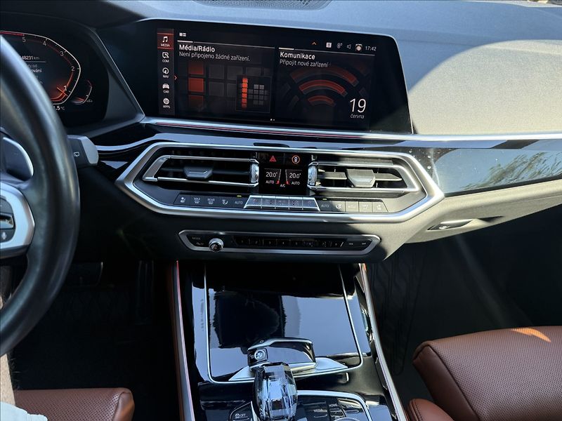 BMW X5 30d Msport 7 Míst Vzduch - fotka 19 z 30